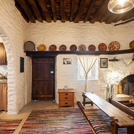 Mannas House بيت للعطل *