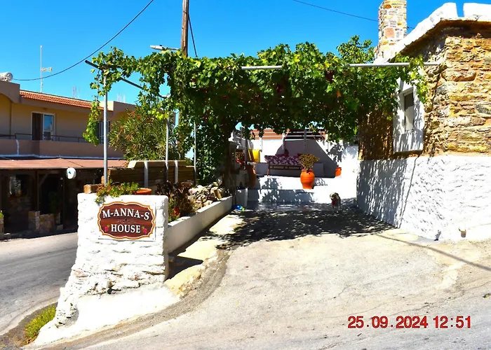 بيت للعطل Mannas House Émbonas